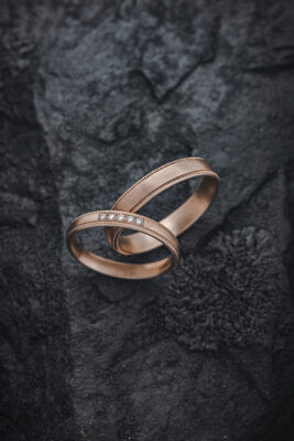 Trauringe Apricotgold Schlichte Eheringe Millgriff. Heiraten Wiesbaden. Verlobung Frankfurt. Dortmund.