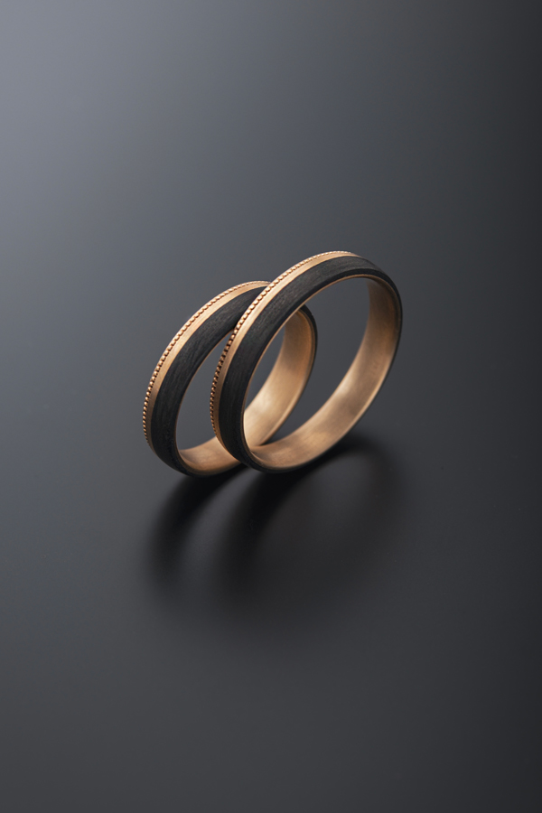 Trauringe Carbon Apricotgold 2026. Goldschmiede Lang. Eheringe besonderes Design. Trauringe Würzburg Eheringe