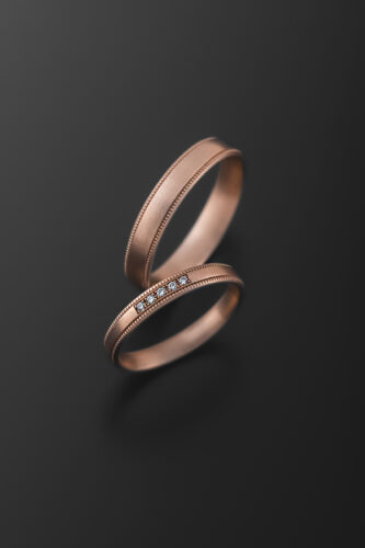 Trauringe Apricotgold Schlichte Eheringe Millgriff. Heiraten Wiesbaden. Verlobung Frankfurt. Dortmund.